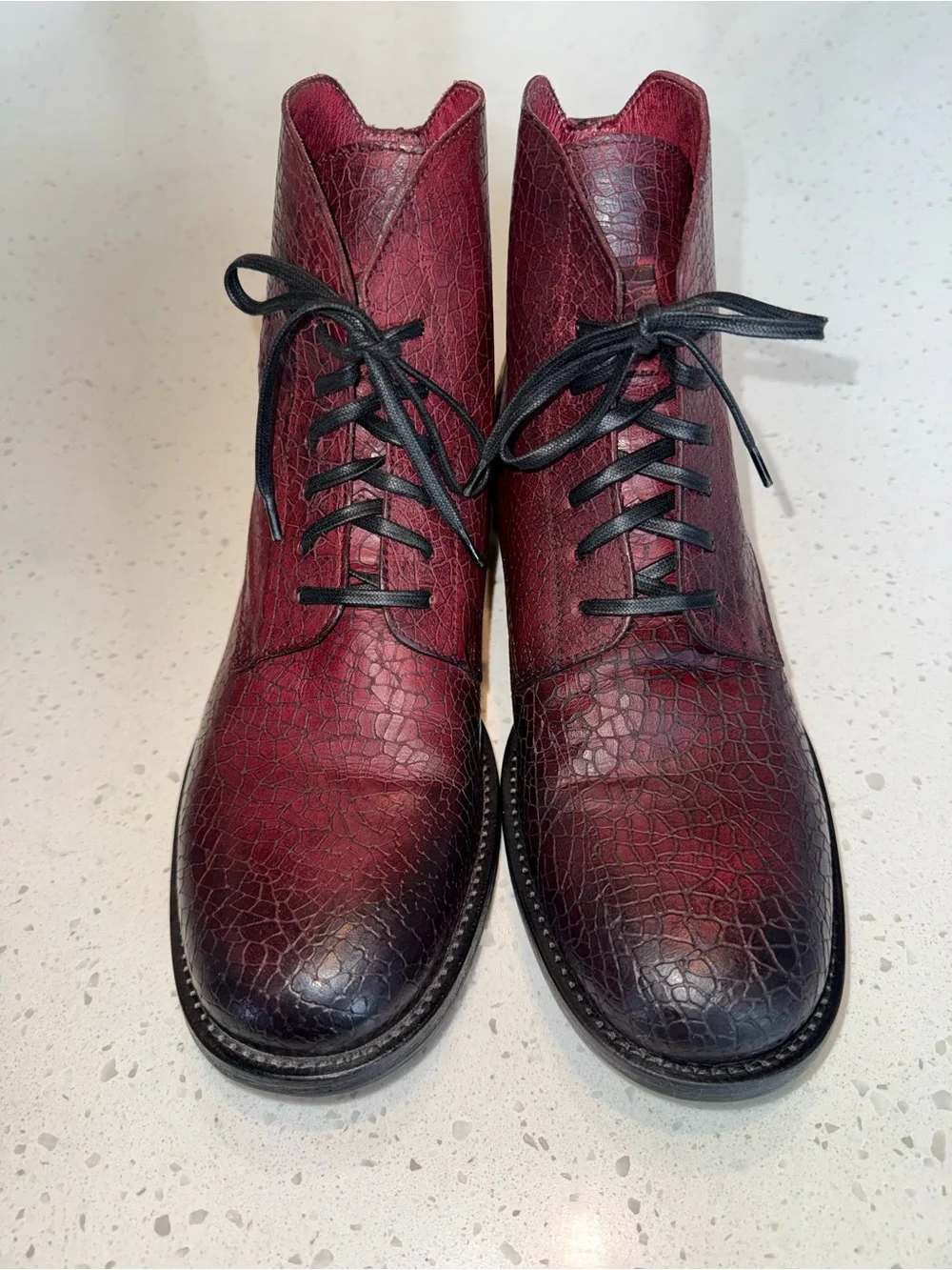 Robert Graham Men's Burgundy Textured Chukka Boots